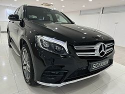 Mercedes Benz GLC250 4MATIC AMG LINE R19 LED 2016 Black 